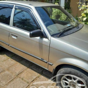 MAZDA 323 1988