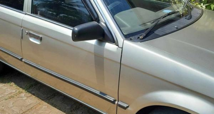 MAZDA 323 1988
