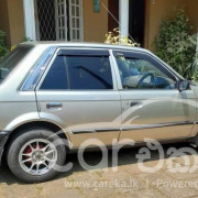 MAZDA 323 1988