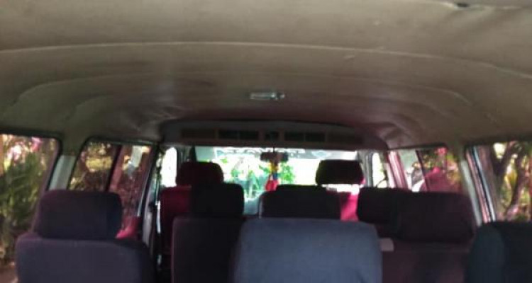 TOYOTA HIACE LH119 1989
