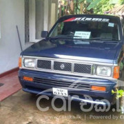 NISSAN DOUBLE CAB 1985