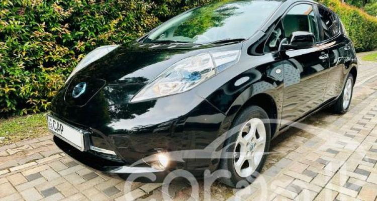 NISSAN LEAF 2012