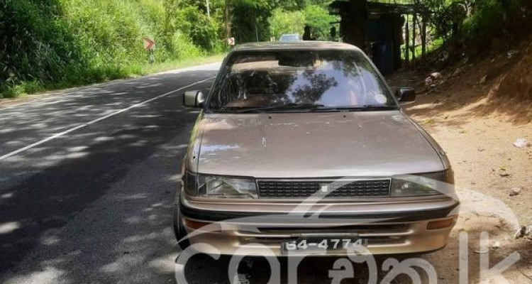TOYOTA COROLLA AE90 1990
