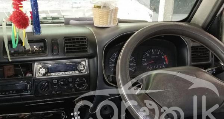 NISSAN VANETTE 1999
