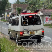 NISSAN CARAVAN 1986