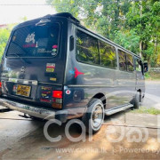 NISSAN CARAVAN 1986