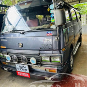 NISSAN CARAVAN 1986