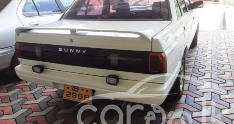 NISSAN SUNNY B12 1989