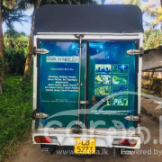 MITSUBISHI MINICAB GD U61T 2002