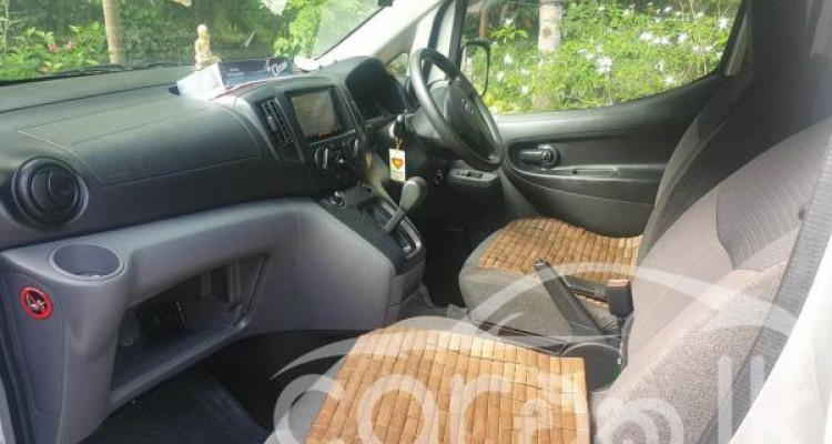 NISSAN NV200 2014