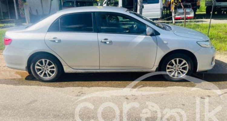 TOYOTA COROLLA 121 2011