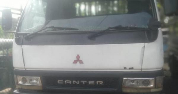 MITSUBISHI CANTER 2001