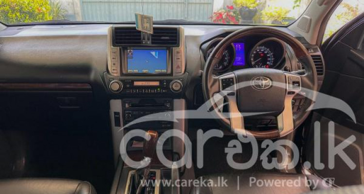 TOYOTA LAND CRUISER PRADO 150 2010