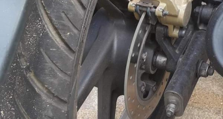 BAJAJ PULSAR 150 2019