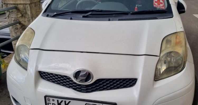 TOYOTA VITZ 2008