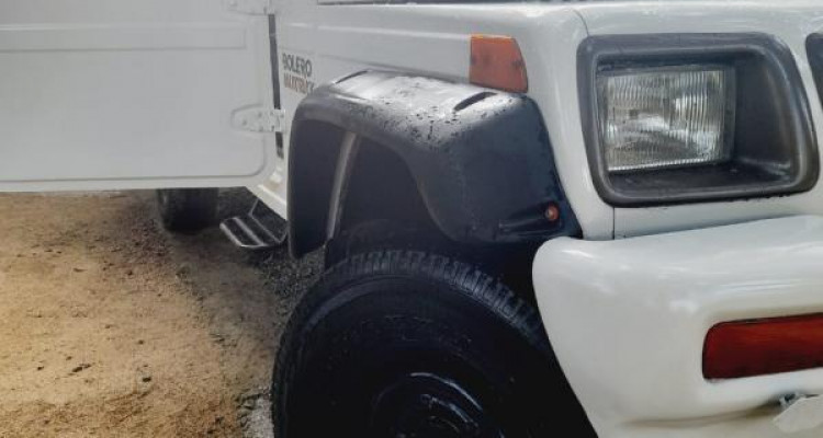 MAHINDRA BOLERO 2015