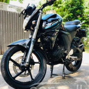 YAMAHA FZ 2016