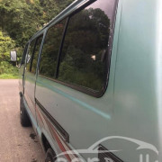 TOYOTA HIACE 1986