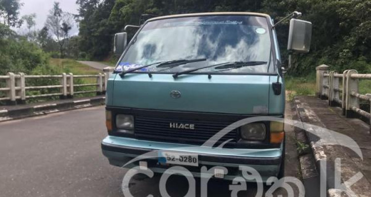 TOYOTA HIACE 1986