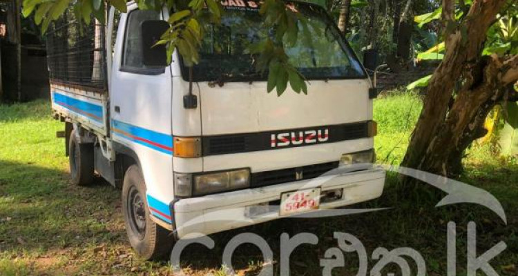 ISUZU ELF 1981