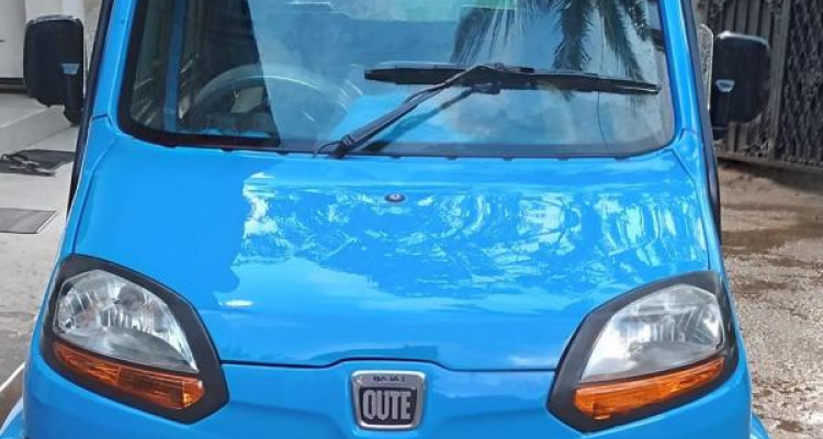 BAJAJ QUTE 2018