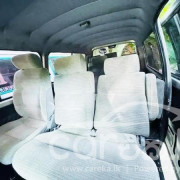 NISSAN CARAVAN 2002