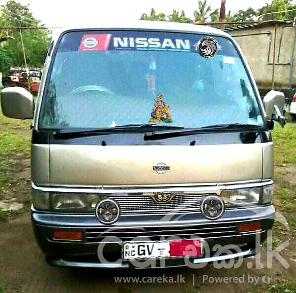 NISSAN CARAVAN 2002