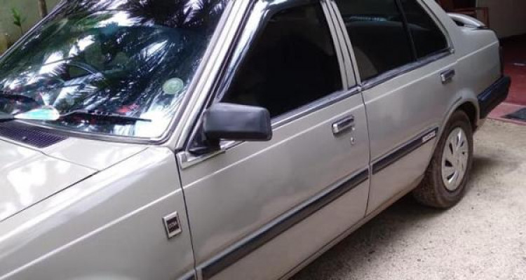 NISSAN SUNNY 1985