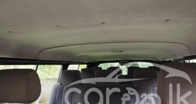 MAZDA BONGO 2000