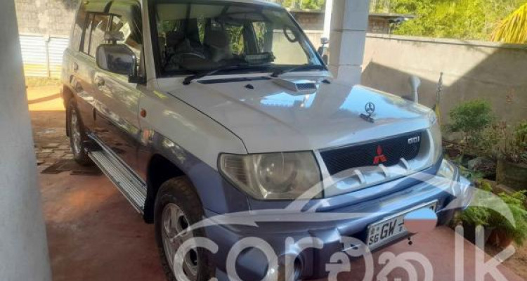 MITSUBISHI PAJERO 1999