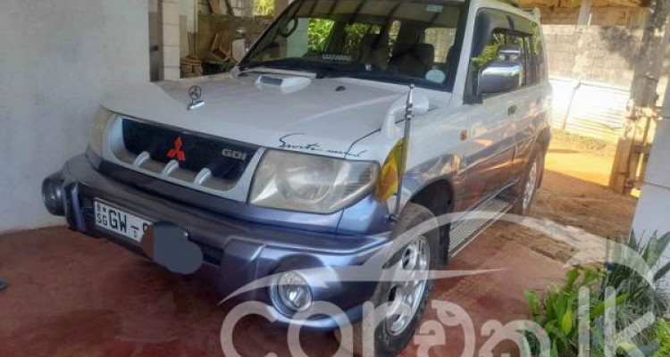 MITSUBISHI PAJERO 1999