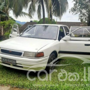 MAZDA FAMILIA 1993