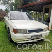 MAZDA FAMILIA 1993