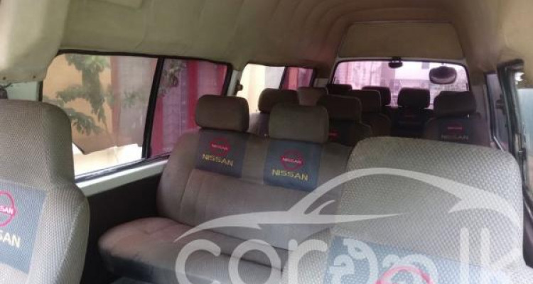 NISSAN CARAVAN 1993