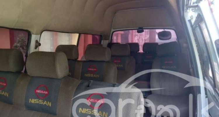 NISSAN CARAVAN 1993
