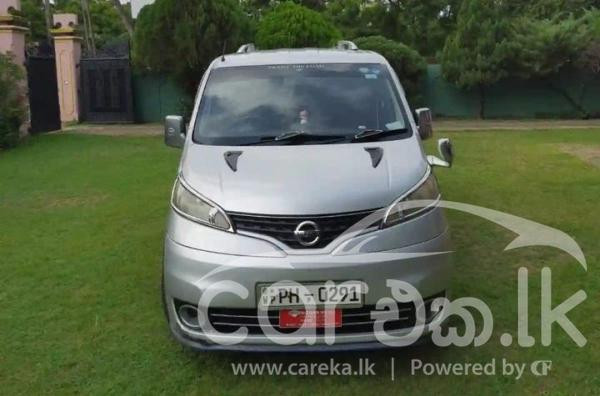 NISSAN NV200 2012