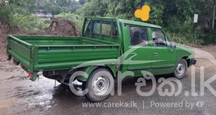 NISSAN DOUBLE CAB 1981