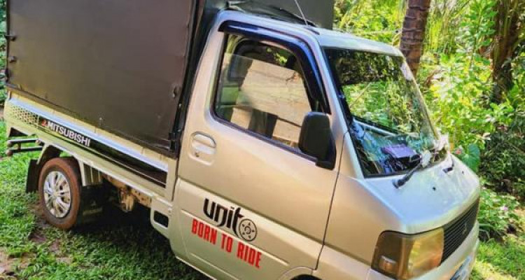 MITSUBISHI MINICAB GD U61T 2000