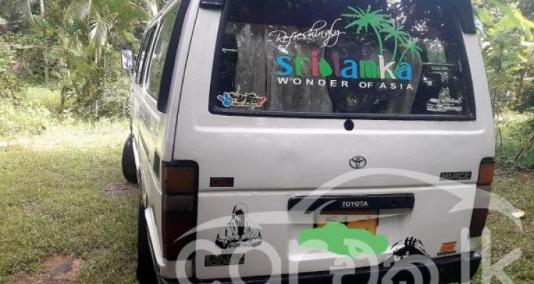 TOYOTA HIACE LH61 1989