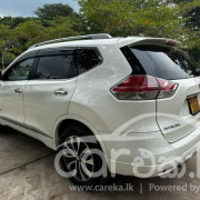 NISSAN X TRAIL 2016