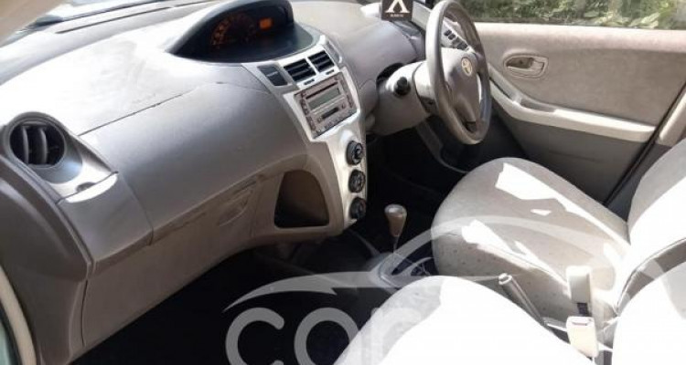 TOYOTA VITZ 2008