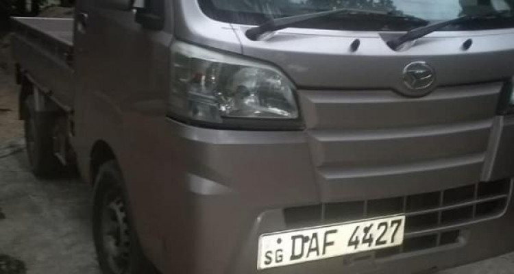 DAIHATSU HIJET 2015