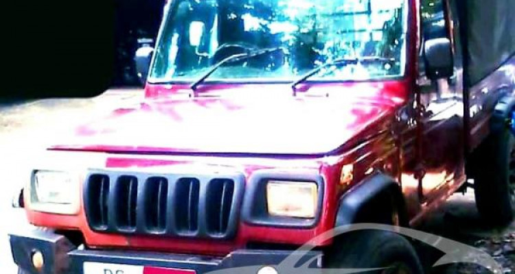 MAHINDRA BOLERO 2012
