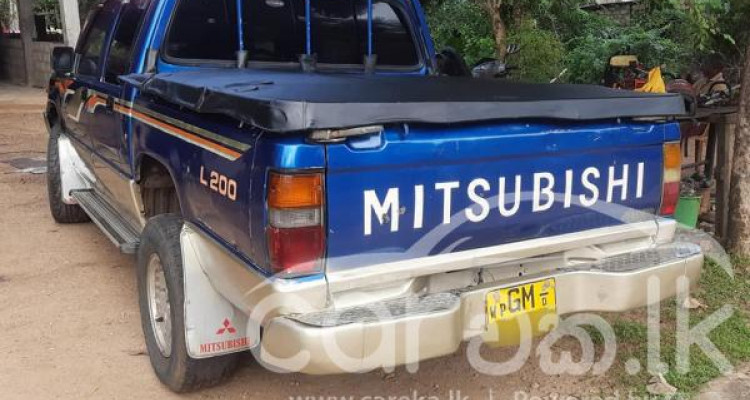 MITSUBISHI L200 2001