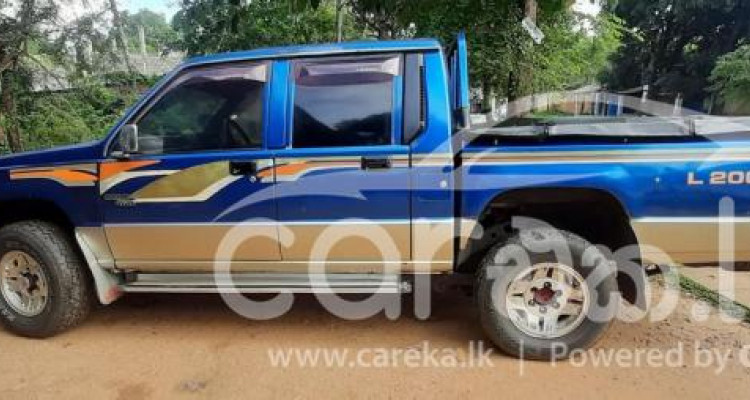MITSUBISHI L200 2001