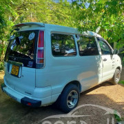 TOYOTA NOAH 1997