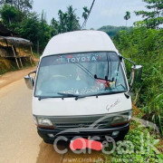 TOYOTA HIACE LH123 1993
