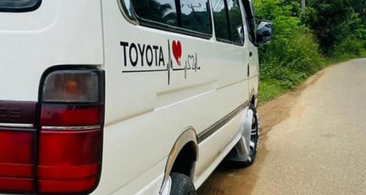 TOYOTA HIACE LH123 1993
