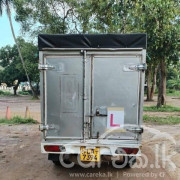 MITSUBISHI MINICAB GD U61T 2001
