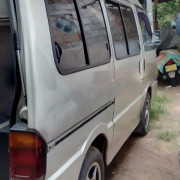 MAZDA BONGO 1995